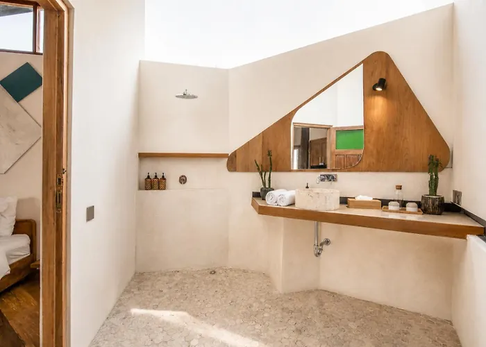 Elegant 1-Br Villa With Pool, 800M To Echo Beach تْشانغو